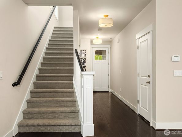 844 224th Avenue NE, Sammamish WA 98074