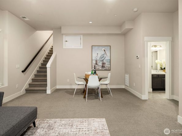 844 224th Avenue NE, Sammamish WA 98074