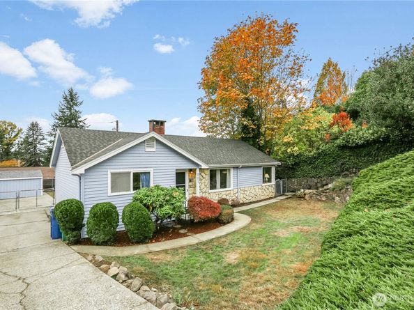 551 Bronson Way NE, Renton WA 98056