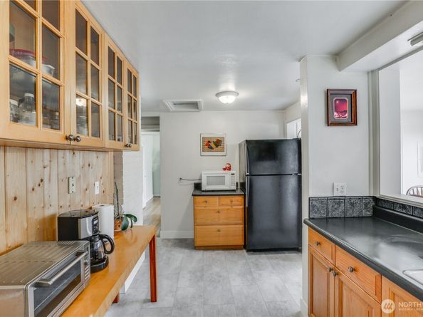 551 Bronson Way NE, Renton WA 98056