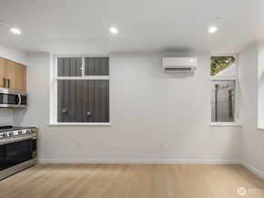 546 S Cloverdale Street C, Seattle WA 98108