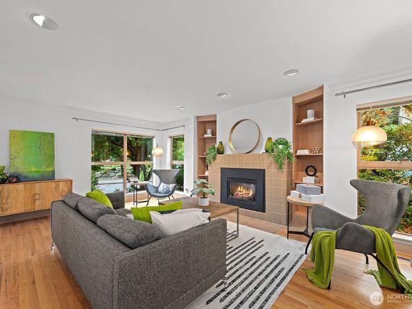 930 37th Avenue, Seattle WA 98122