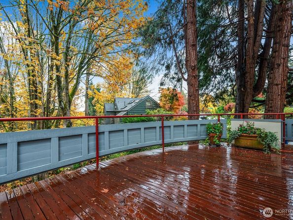 930 37th Avenue, Seattle WA 98122