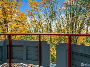 930 37th Avenue, Seattle WA 98122