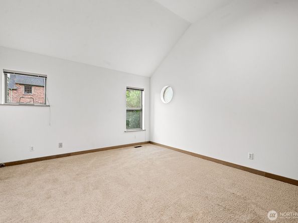 930 37th Avenue, Seattle WA 98122