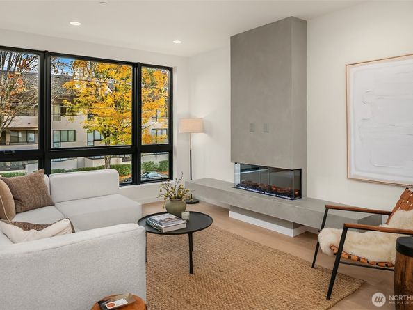 419 99th Avenue NE, Bellevue WA 98004