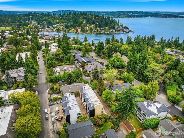 419 99th Avenue NE, Bellevue WA 98004