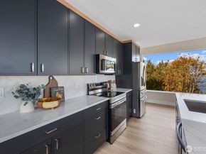 1701 41st Avenue SW, Seattle WA 98116