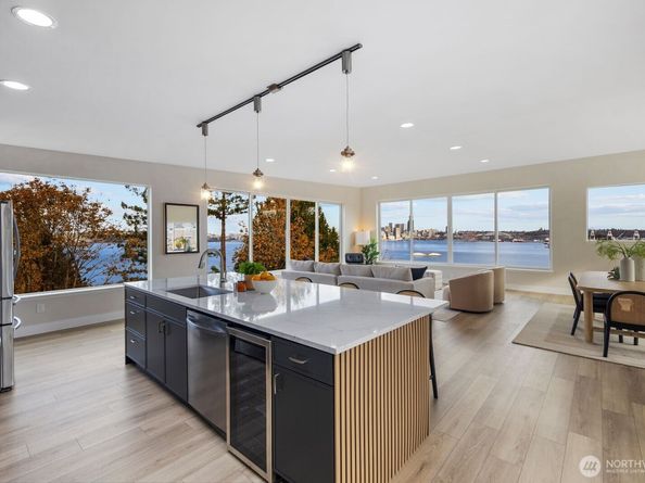 1701 41st Avenue SW, Seattle WA 98116