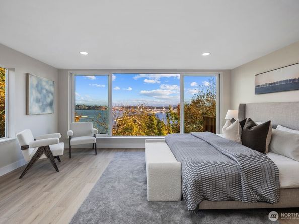 1701 41st Avenue SW, Seattle WA 98116