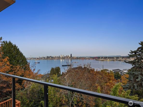 1701 41st Avenue SW, Seattle WA 98116