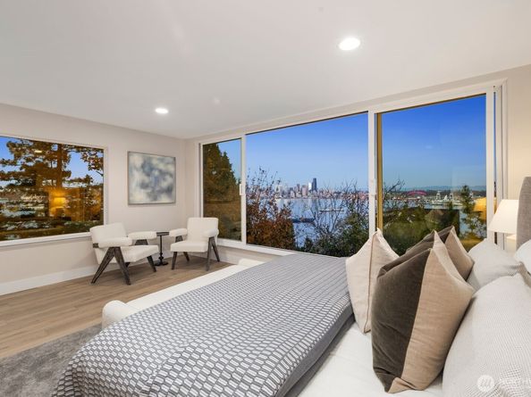 1701 41st Avenue SW, Seattle WA 98116