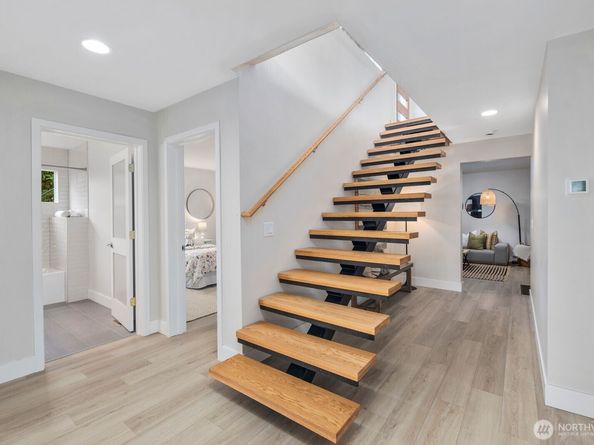 1701 41st Avenue SW, Seattle WA 98116