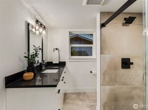 212 Hi Crest Drive, Auburn WA 98001