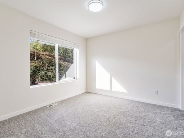 2511 NE 1st Street, Renton WA 98056