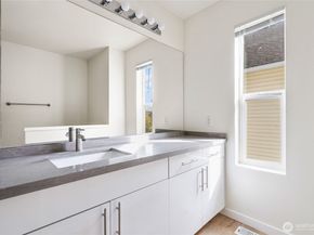 2511 NE 1st Street, Renton WA 98056