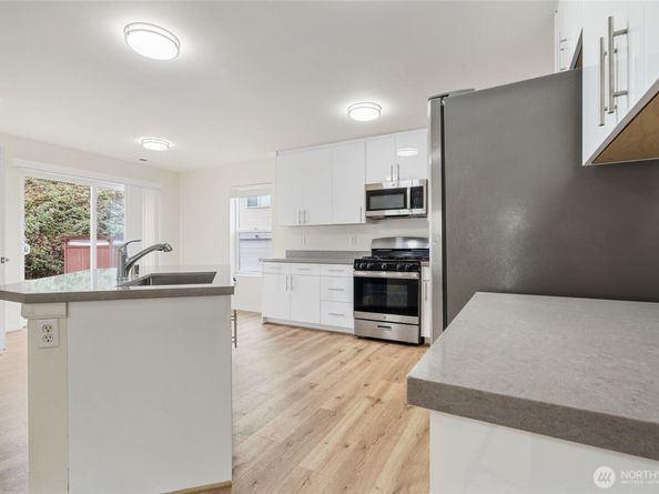 2511 NE 1st Street, Renton WA 98056