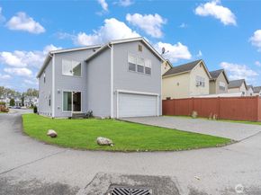 2511 NE 1st Street, Renton WA 98056