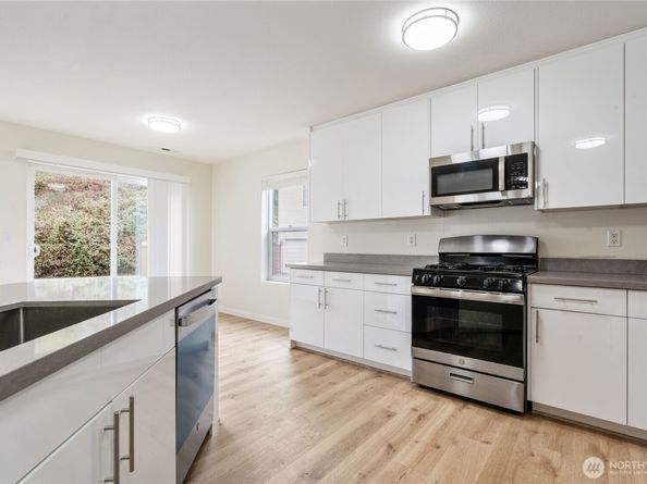 2511 NE 1st Street, Renton WA 98056