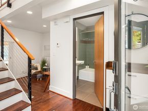 556 Highland Drive, Seattle WA 98109