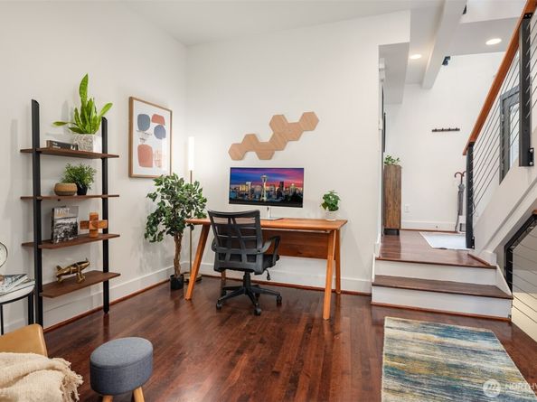 556 Highland Drive, Seattle WA 98109