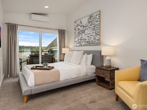 556 Highland Drive, Seattle WA 98109