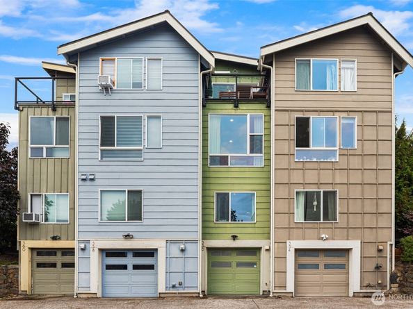 556 Highland Drive, Seattle WA 98109