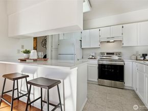 3416 161st Court SE 35, Bellevue WA 98008