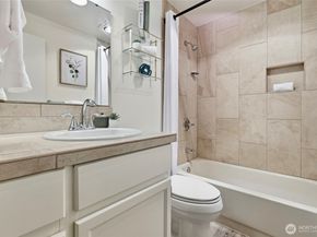 3416 161st Court SE 35, Bellevue WA 98008