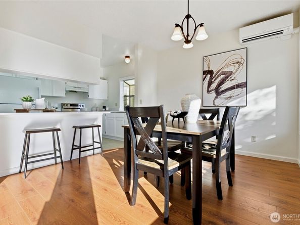 3416 161st Court SE 35, Bellevue WA 98008