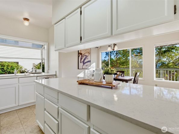 3416 161st Court SE 35, Bellevue WA 98008
