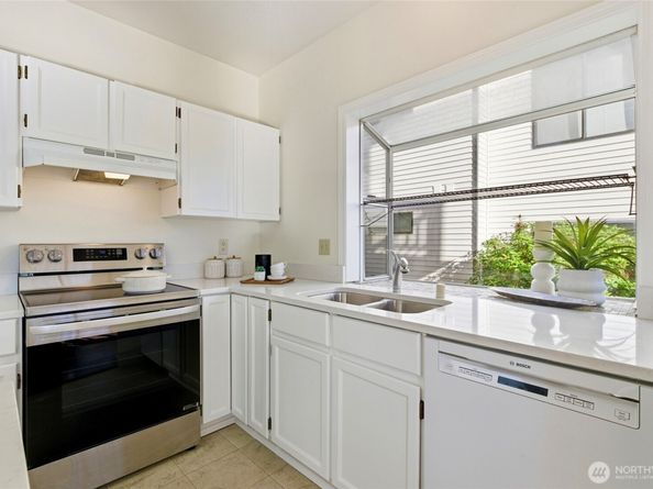 3416 161st Court SE 35, Bellevue WA 98008