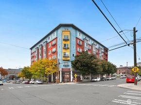 668 S Lane Street 711, Seattle WA 98104