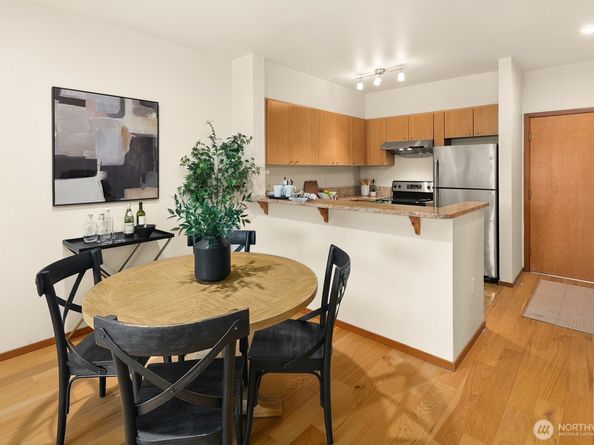 668 S Lane Street 711, Seattle WA 98104