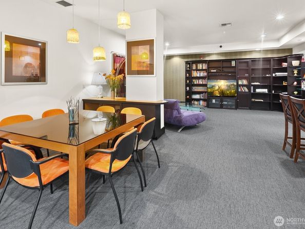 668 S Lane Street 711, Seattle WA 98104