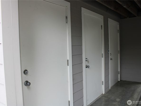 23850 102nd Avenue SE C4, Kent WA 98031