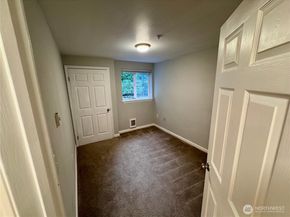 24018 26th Place S C102, Des Moines WA 98198