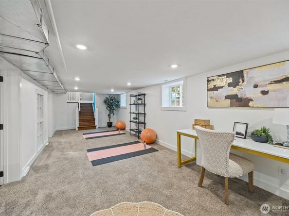 3845 45th Avenue SW, Seattle WA 98116