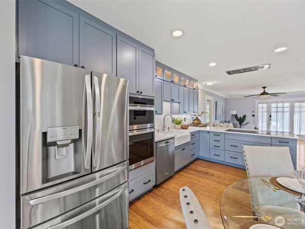 3845 45th Avenue SW, Seattle WA 98116