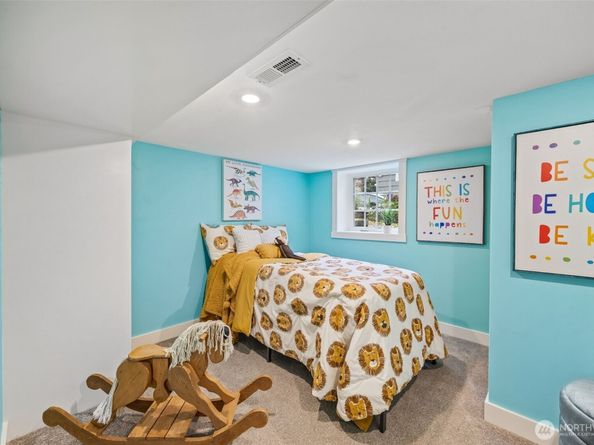 3845 45th Avenue SW, Seattle WA 98116