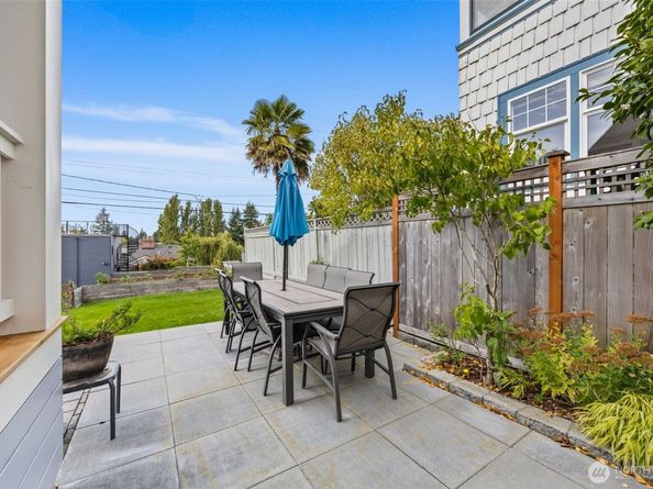 3845 45th Avenue SW, Seattle WA 98116