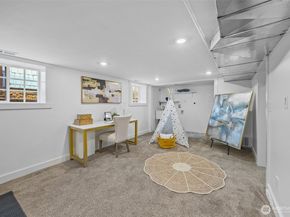 3845 45th Avenue SW, Seattle WA 98116