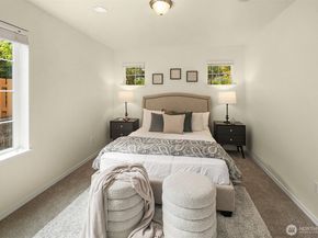 23905 NE 113th Lane 4, Redmond WA 98053