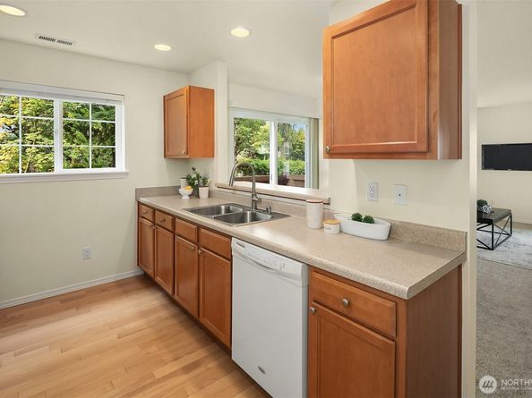 23905 NE 113th Lane 4, Redmond WA 98053
