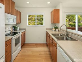 23905 NE 113th Lane 4, Redmond WA 98053