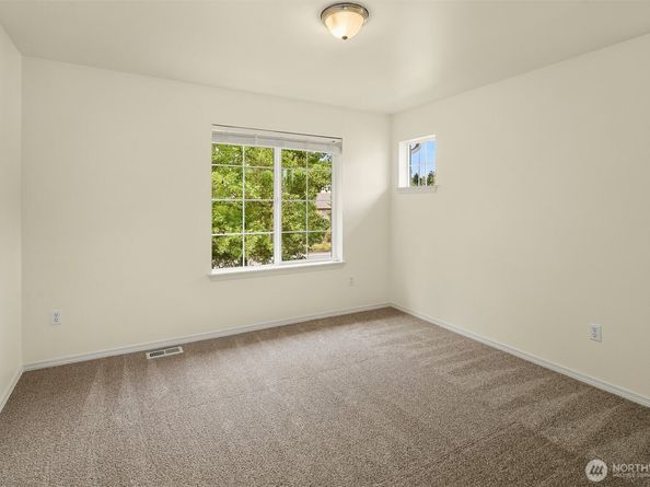 23905 NE 113th Lane 4, Redmond WA 98053