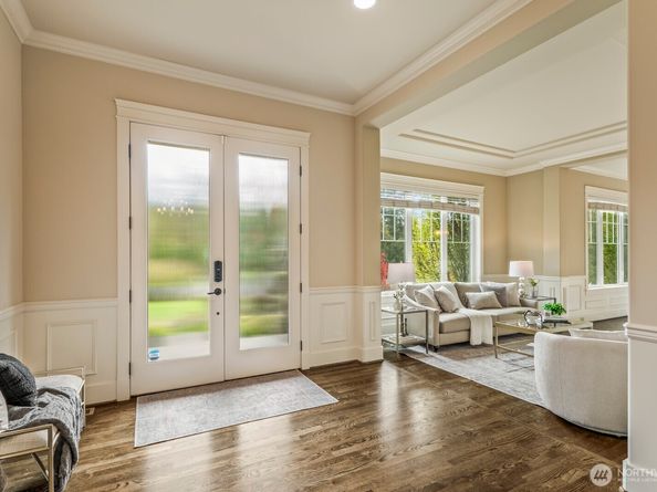 5812 249th Court NE, Redmond WA 98053