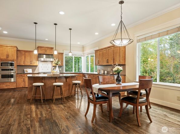 5812 249th Court NE, Redmond WA 98053