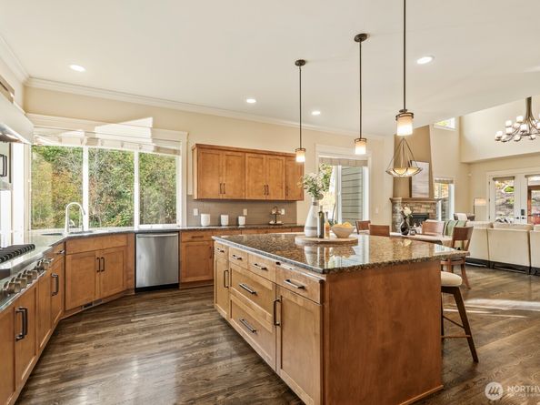 5812 249th Court NE, Redmond WA 98053