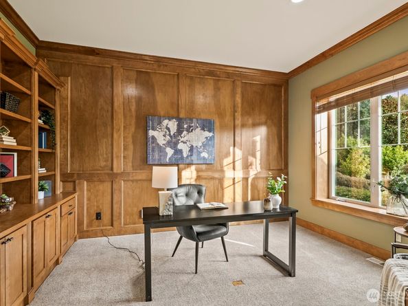5812 249th Court NE, Redmond WA 98053